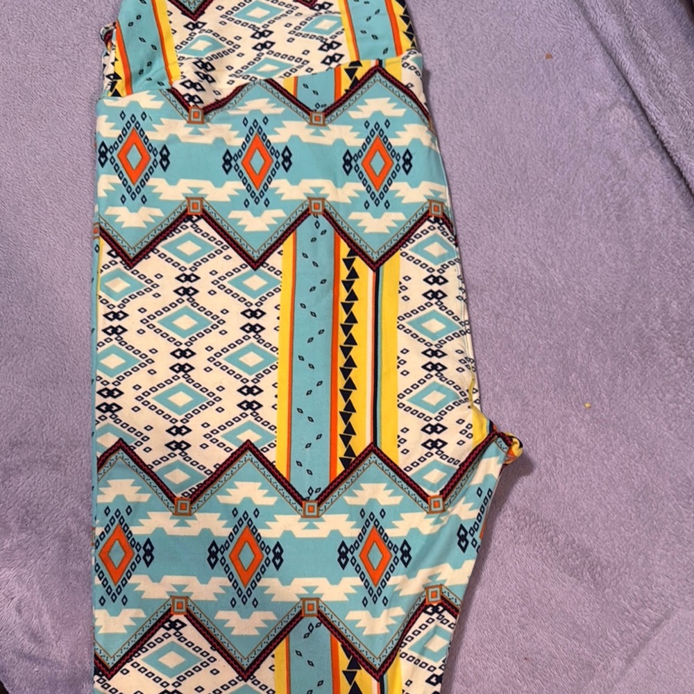 Colorful Geometric Patterned Leggings